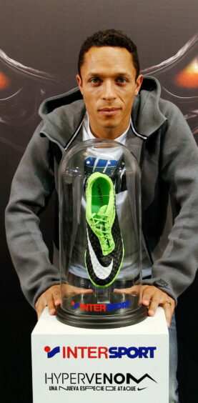 NIKE Hypervenom - Adriano Correia